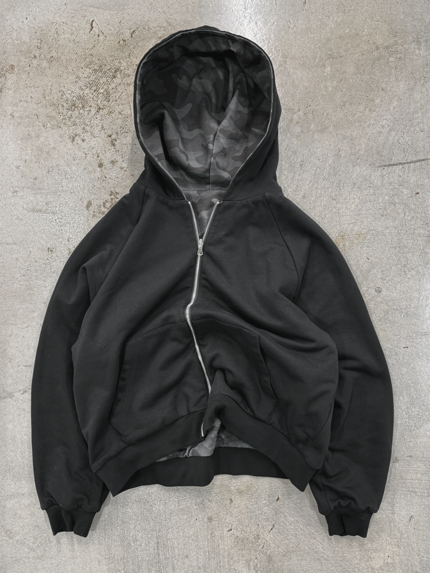 REVERSIBLE CAMO ZIP-UP